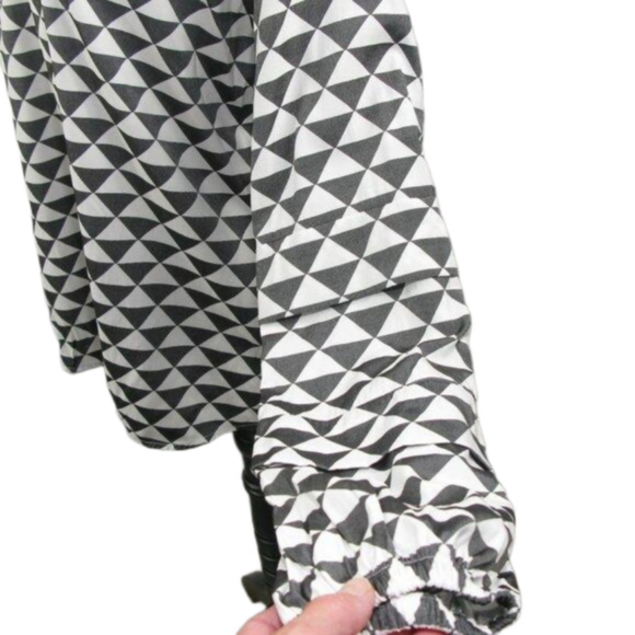 Worthington Black/White Checker Pattern Pull Over Blouse Size Medium - Picture 7 of 7